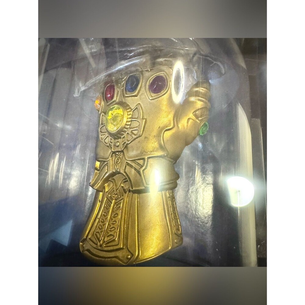 Funko Avengers Infinity War Gauntlet Vinyl Collectible Hot Topic Exclusive - Picture 3 of 12